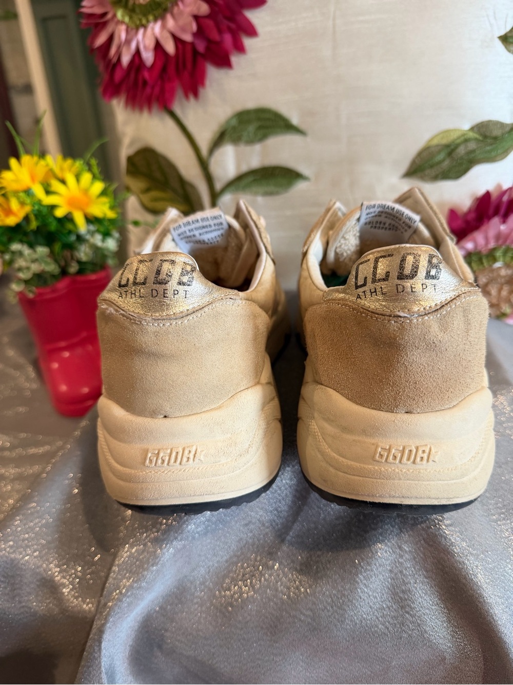 Golden Goose Running Sole Sneakers Beige Suede Gold GGDB Size 39 US 9 - Picture 5 of 14